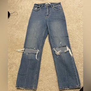 Abercrombie The Ankle Straight Ultra High Rise Jean - medium wash with rips